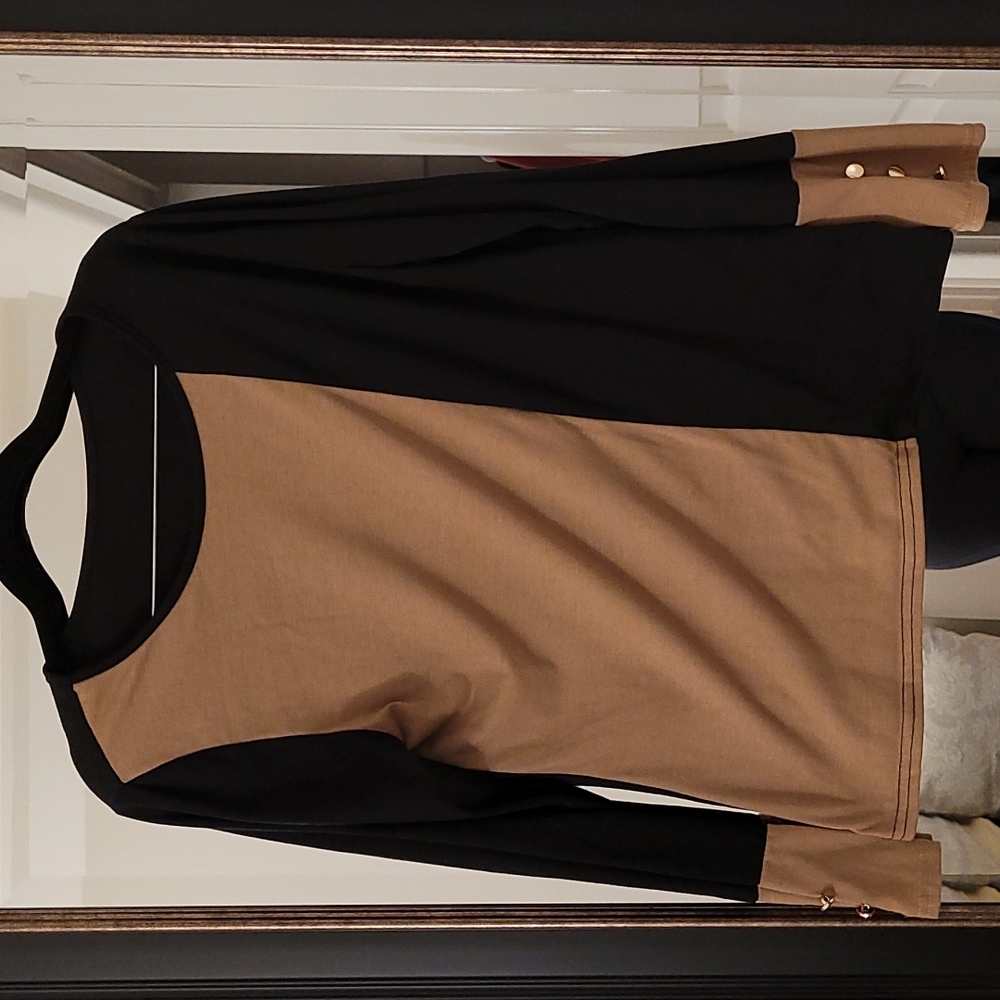 Cute long sleeves top